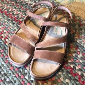 LAST CHANCE!! Naot Etera Sandals